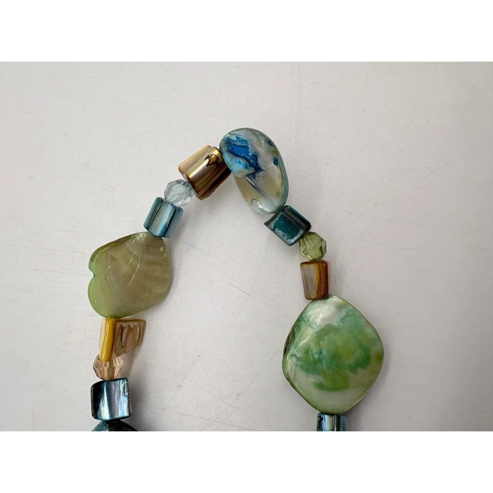 Blue Green Iridescent Shell Bead Stretch Bracelet Coastal‎ Boho